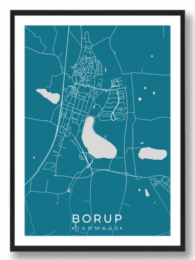 Borup bykort i stilrent plakat design. Denne Borup byplakat er med blå baggrund og viser Borup kortet fra sin smukkeste side