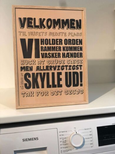 Husregel plakat til toilettet med velkommen til husets bedste plads