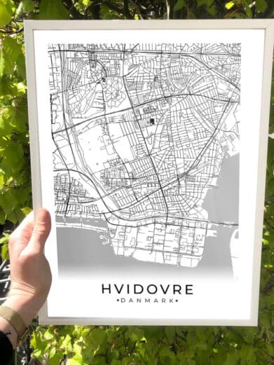 Hvid Herlev by plakat med detaljeret kort over byen. Moderne stil, perfekt gaveidé. Fås på tilbud!