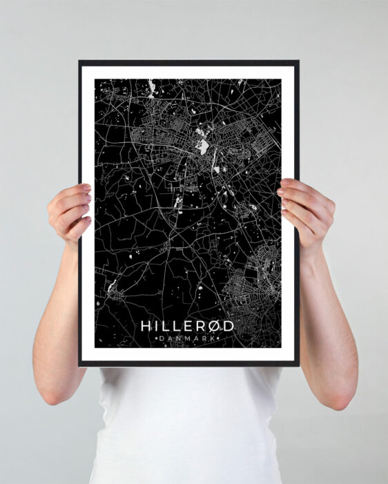 Hillerød bykort i stilrent plakat design. Denne Hillerød byplakat er med sort baggrund og viser Hillerød kortet fra sin smukkeste side