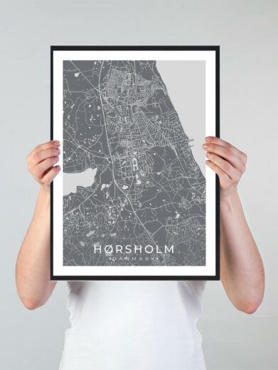 Hørsholm bykort i stilrent plakat design. Denne Hørsholm byplakat er med grå baggrund og viser Hørsholm kortet fra sin smukkeste side