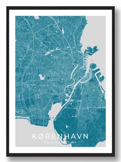 København bykort i stilrent plakat design. Denne København byplakat er med blå baggrund og viser København kortet fra sin smukkeste side