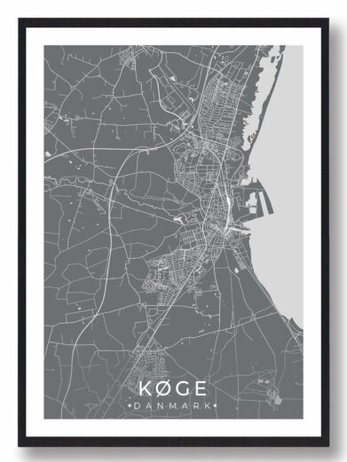 Køge bykort i stilrent plakat design. Denne Køge byplakat er med grå baggrund og viser Køge kortet fra sin smukkeste side