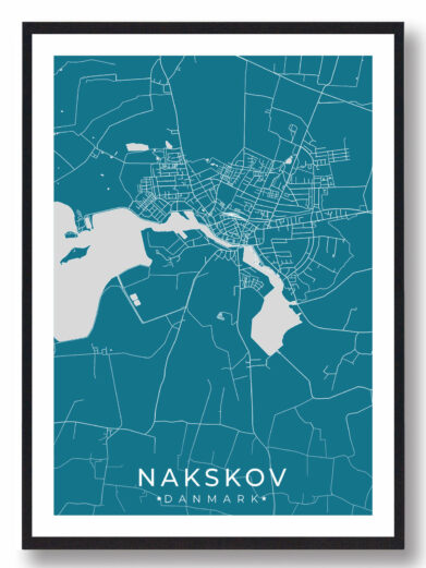 Nakskov bykort i stilrent plakat design. Denne Nakskov byplakat er med blå baggrund og viser Nakskov kortet fra sin smukkeste side