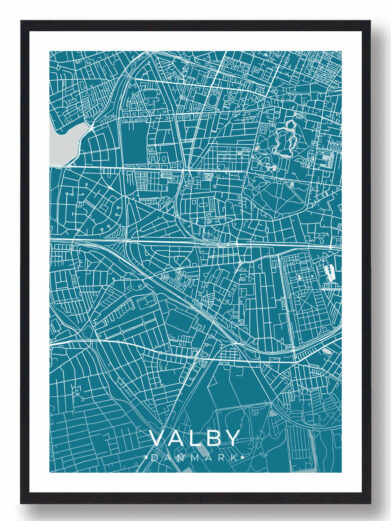 Valby bykort i stilrent plakat design. Denne Valby byplakat er med blå baggrund og viser Valby kortet fra sin smukkeste side