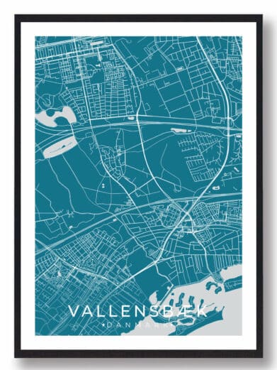 Vallensbæk bykort i stilrent plakat design. Denne Vallensbæk byplakat er med blå baggrund og viser Vallensbæk kortet fra sin smukkeste side