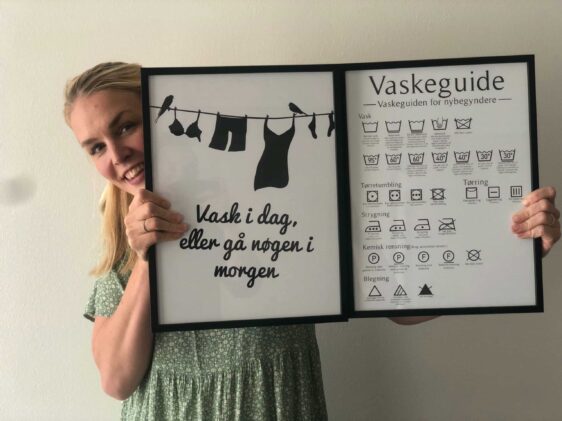 Vaskeguide plakatsæt til bryggerset eller badeværelset. Vaskeguide plakaten er med alle vaskesymbolerne og passer perfekt til enten bryggerset eller badeværelset