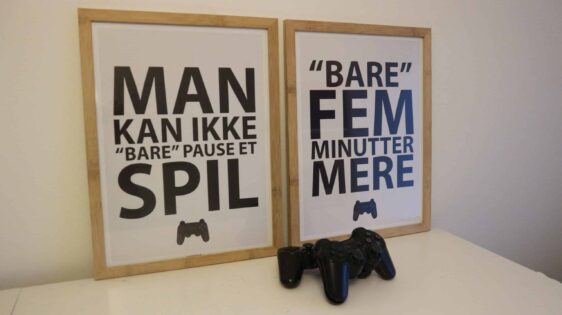 Man kan ikke bare pause et spil plakat. Bare 5 min mere plakat