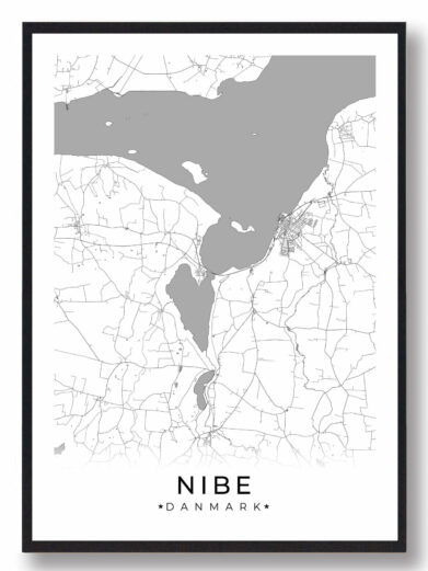 Nibe plakat i stilrent design. Denne Nibe byplakat er med hvid baggrund og viser Nibe fra sin smukkeste side