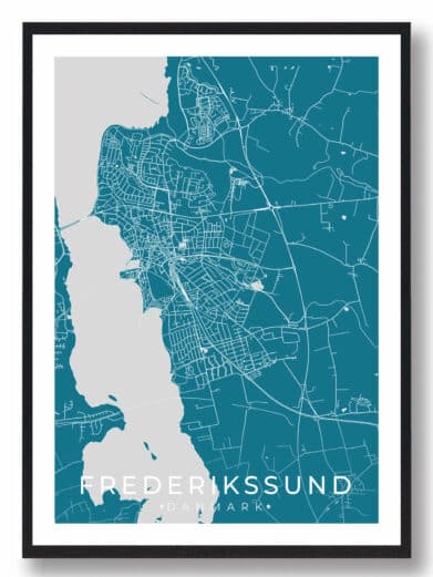 Frederikssund bykort i stilrent plakat design. Denne Frederikssund byplakat er med blå baggrund og viser Frederikssund kortet fra sin smukkeste side