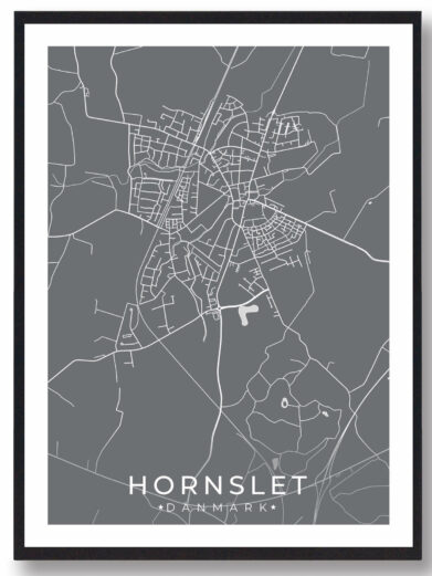 Hornslet bykort i stilrent plakat design. Denne Hornslet byplakat er med grå baggrund og viser Hornslet kortet fra sin smukkeste side