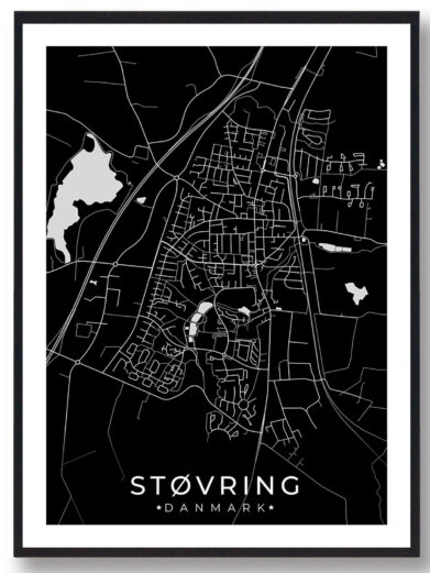 Støvring bykort i stilrent plakat design. Denne Støvring byplakat er med sort baggrund og viser Støvring kortet fra sin smukkeste side