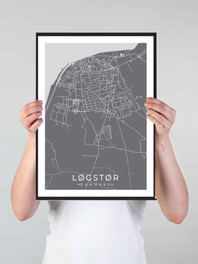 Løgstør bykort i stilrent plakat design. Denne Løgstør byplakat er med grå baggrund og viser Løgstør kortet fra sin smukkeste side