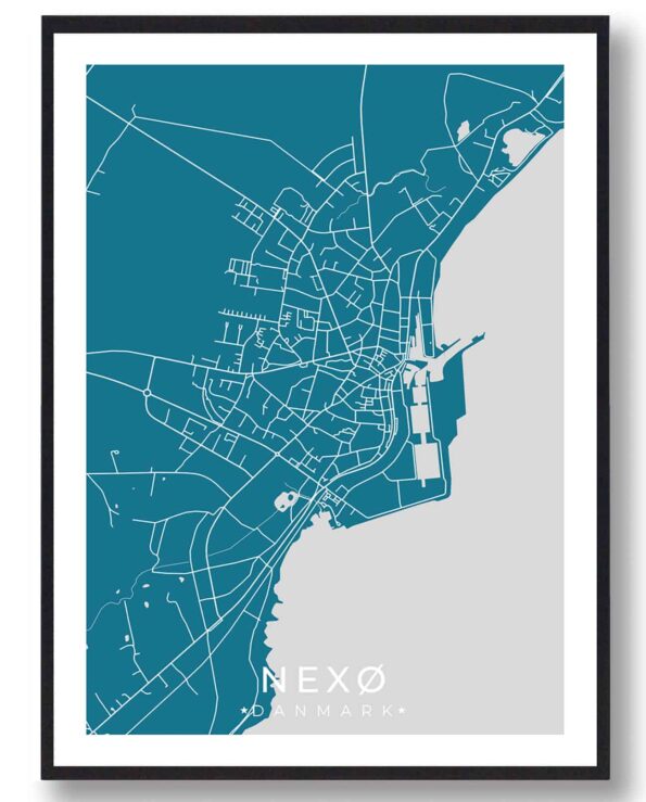 Nexø bykort i stilrent plakat design. Denne Nexø byplakat er med blå baggrund og viser Nexø kortet fra sin smukkeste side
