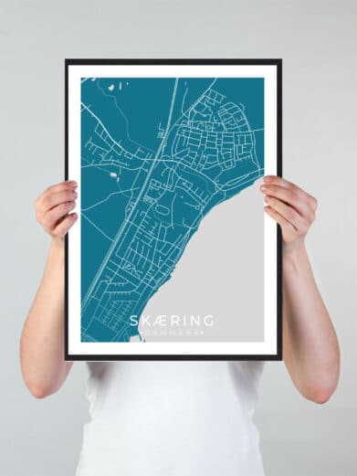 Skæring bykort i stilrent plakat design. Denne Skæring byplakat er med blå baggrund og viser Skæring kortet fra sin smukkeste side