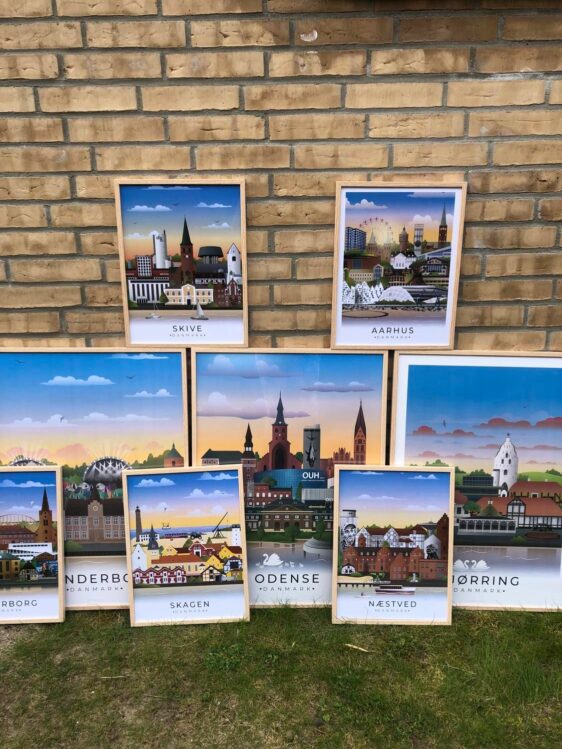 Byplakater af nogle af Danmarks største byer med motiver af nogle af deres hovedattraktionerne