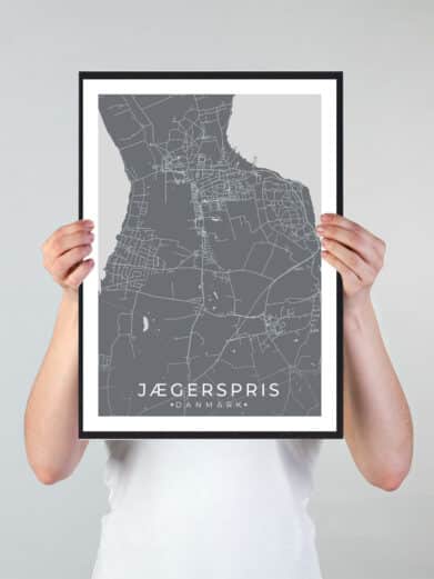 Jægerpris bykort i stilrent plakat design. Denne Jægerpris byplakat er med grå baggrund og viser Jægerpris kortet fra sin smukkeste side