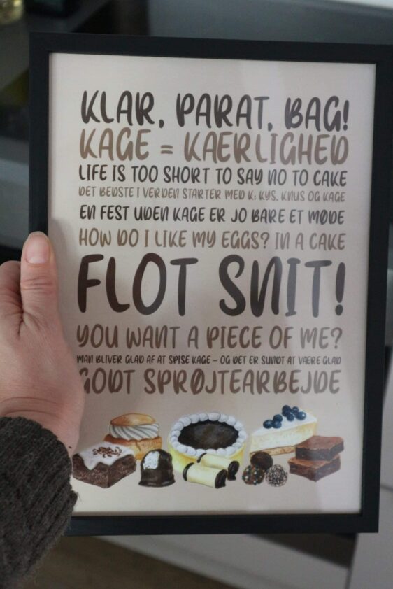 Kageplakat til den store bagedyst. Sjov citatplakat med kager