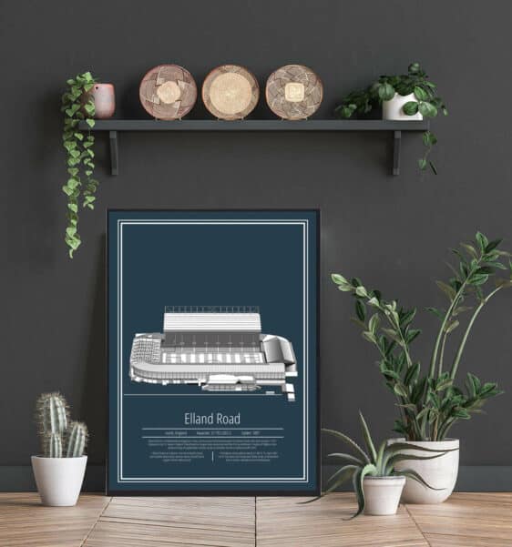 Leeds fodbold plakat. Se det flotte Leeds stadion plakat med blå baggrund