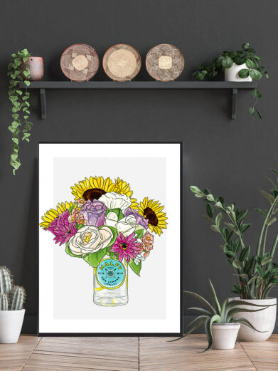 Plakat med Malfy flaske med blomster og grå baggrund