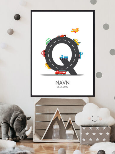 Navnetavle plakat med bogstavet Q. Der er traktor, fly, både på denne navnetavle med bogstavet Q.