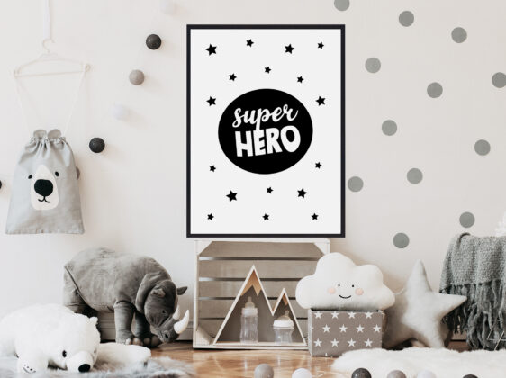Superhero-2 Børneplakat med teksten "Superhero". Plakaten er i farverne sort-hvid, og passer perfekt til børneværelset.