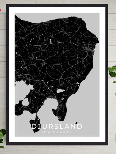 Plakat over Djursland i sort. Flot bykort over Djursland som viser hele området