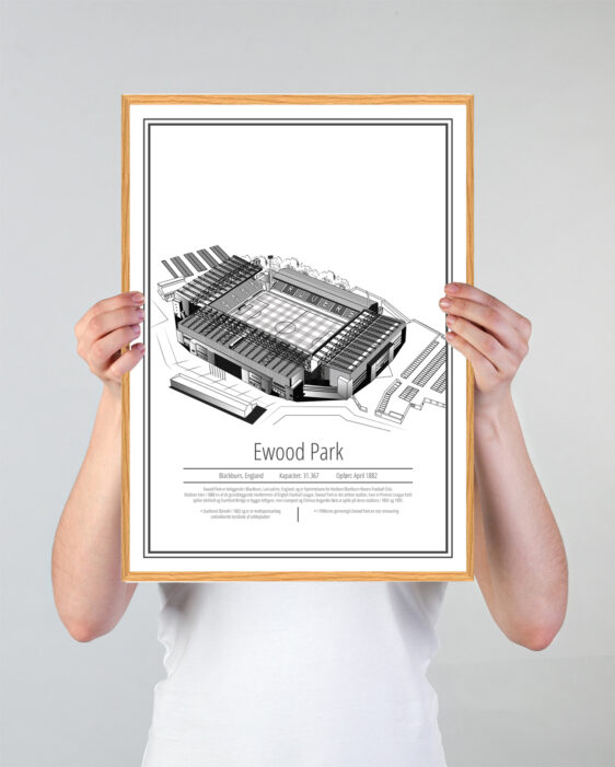 Fodbold plakat med Blackburn Rovers på hvid baggrund. Denne flotte stadion plakat er perfekt til ham/hende som er Blackburn Rovers fan