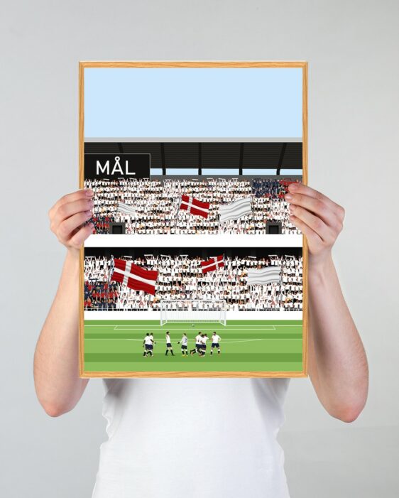 AGF stadionplakat med spillerne på banen og deres fans på tribunerne bagved