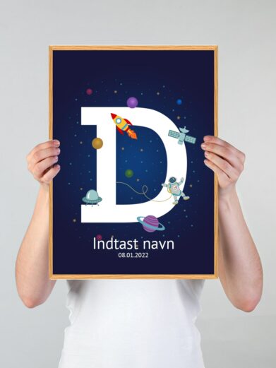 Navneplakat med universetsom tema og bogstavet D