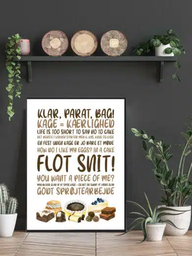 Kageplakat med hvid baggrund og teksten ”flot snit!”.