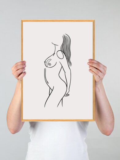 Stregtegnings Plakat: Minimalist line art poster of a nude female figure in black lines on a white background, framed in wood.