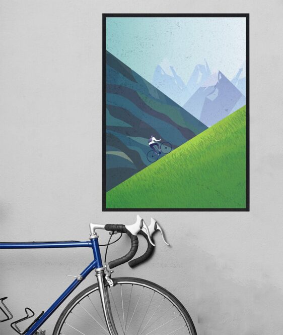 Cykel plakat med motiv af en cykelrytter på vej op af en stejl bakke. Tour de France plakaten passer perfekt til alle cykel interesseret