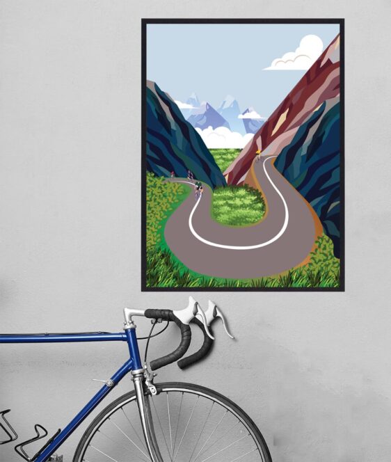 Tour de France plakat med billede fra Tour de France bjerg. Rytterne cykler i bjergene