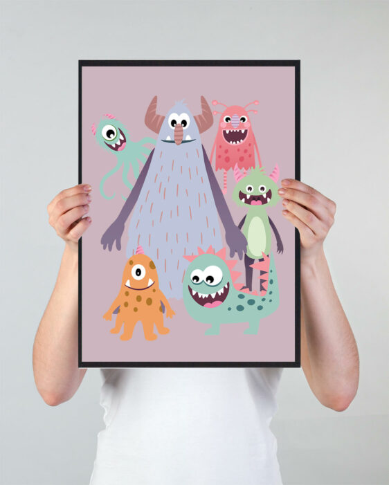 Billig monsterplakat som passer godt til børneværelset. Denne billige monsterplakat er i en flot lyserød farve, som passer perfekt til børneværelset.