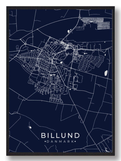 Billund byplakat i stilrent design. Denne Billund byplakat er med mørkeblå baggrund og viser Billund fra sin smukkeste side