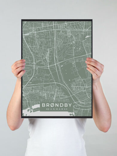 Brøndby byplakat i stilrent design. Denne Brøndby byplakat er med grøn baggrund og viser Brøndby fra sin smukkeste side