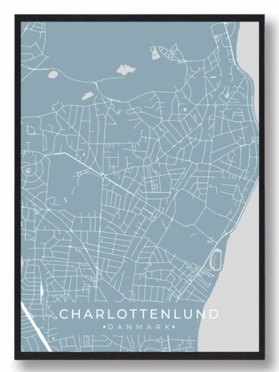 Charlottenlund byplakat i stilrent design. Denne Charlottenlund byplakat er med lyseblå baggrund og viser Charlottenlund fra sin smukkeste side