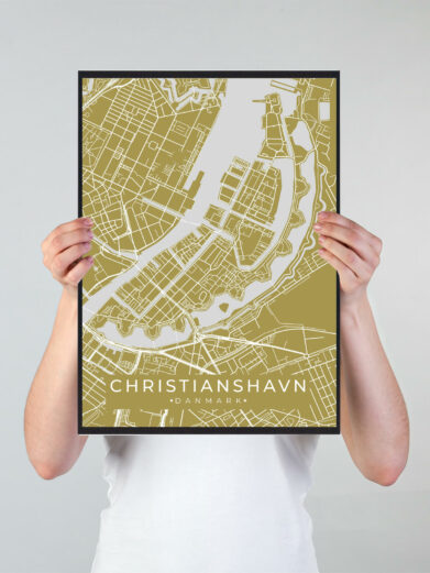 Christianshavn byplakat i stilrent design. Denne Christianshavn byplakat er med gul baggrund og viser Christianshavn fra sin smukkeste side