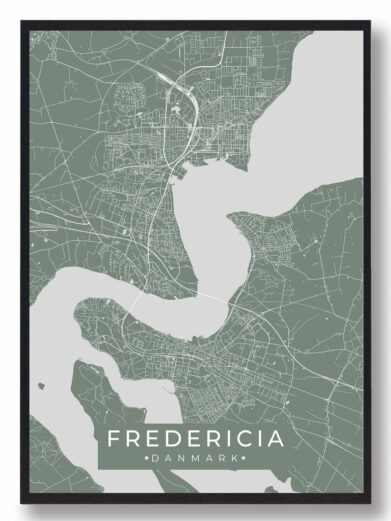 Fredericia byplakat i stilrent design. Denne Fredericia byplakat er med grøn baggrund og viser Fredericia fra sin smukkeste side