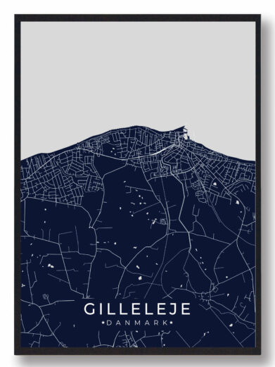 Gilleleje byplakat i stilrent design. Denne Gilleleje byplakat er med mørkeblå baggrund og viser Gilleleje fra sin smukkeste side