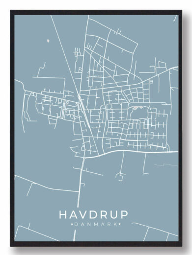 Havdrup byplakat i stilrent design. Denne Havdrup byplakat er med lyseblå baggrund og viser Havdrup fra sin smukkeste side