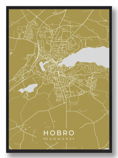 Hobro byplakat i stilrent design. Denne Hobro byplakat er med gul baggrund og viser Hobro fra sin smukkeste side