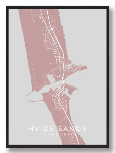Hvide Sande byplakat i stilrent design. Denne Hvide Sande byplakat er med rosa baggrund og viser Hvide Sande fra sin smukkeste side