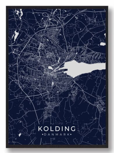 Kolding Plakat i mørkeblå. Detaljeret kort over Kolding med hvide linjer på mørk baggrund. Moderne byplakat for Kolding-entusiaster.