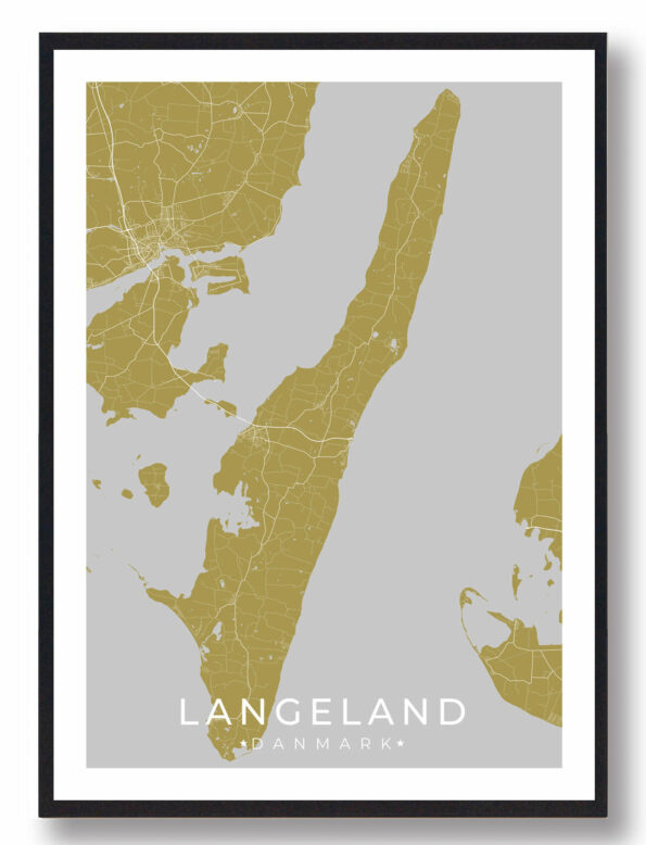 Langeland plakat i stilrent design. Denne Langeland byplakat er med gul baggrund og viser Langeland fra sin smukkeste side