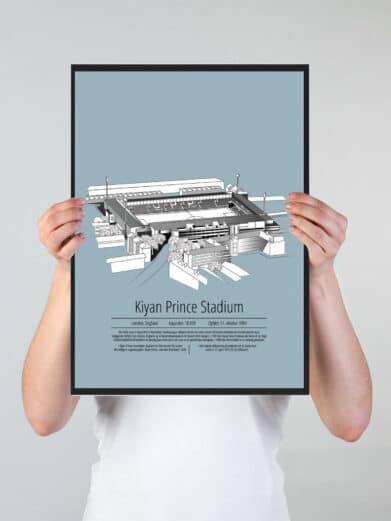 Fodbold plakat med Queens Park Rangers stadion. Denne fodbold plakat med Queens Park Rangers er i flot stilren lyseblå baggrund