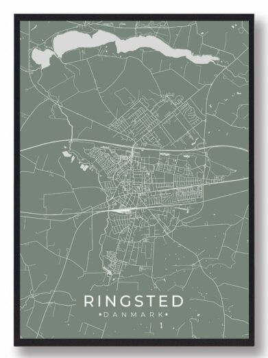 Ringsted byplakat i stilrent design. Denne Ringsted byplakat er med grøn baggrund og viser Ringsted fra sin smukkeste side