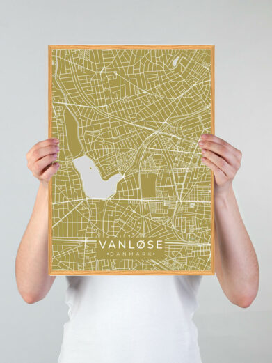 Vanløse byplakat i stilrent design. Denne Vanløse byplakat er med gul baggrund og viser Vanløse fra sin smukkeste side