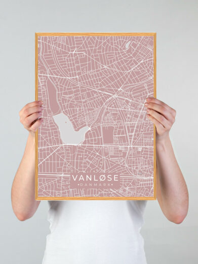 Vanløse byplakat i stilrent design. Denne Vanløse byplakat er med rosa baggrund og viser Vanløse fra sin smukkeste side
